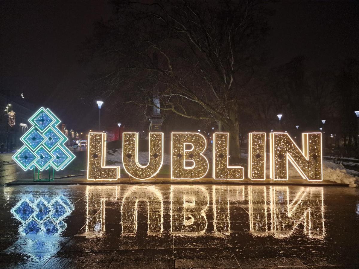 Max Apartamenty Lublin Studio Przy Zamku Luaran gambar