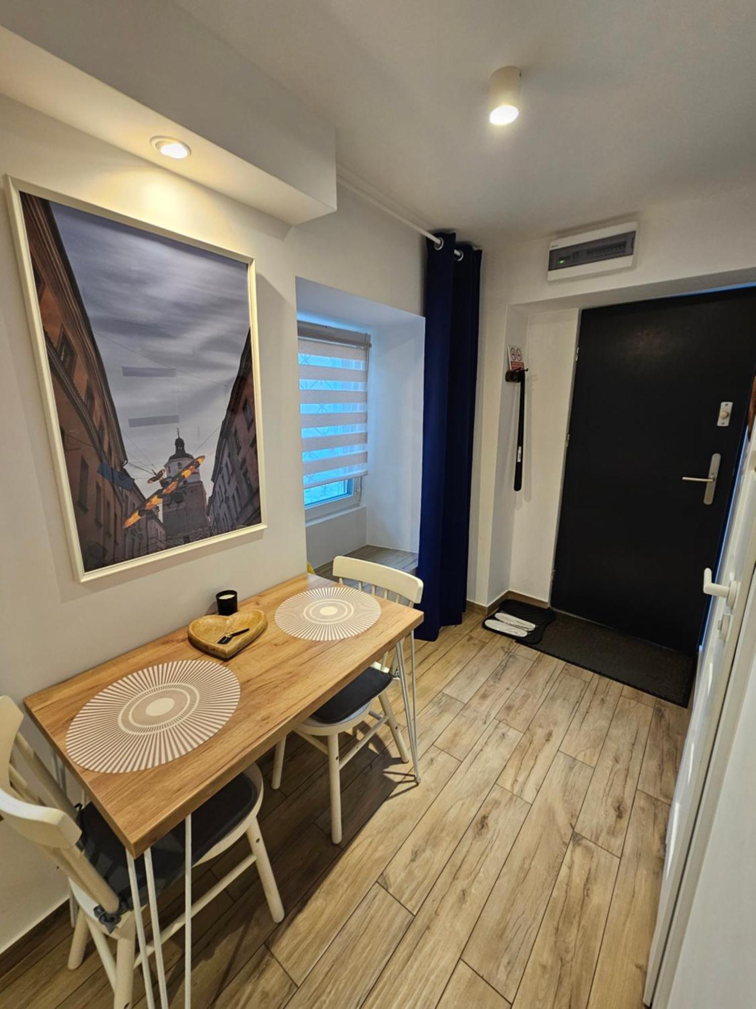 Max Apartamenty Lublin Studio Przy Zamku Luaran gambar