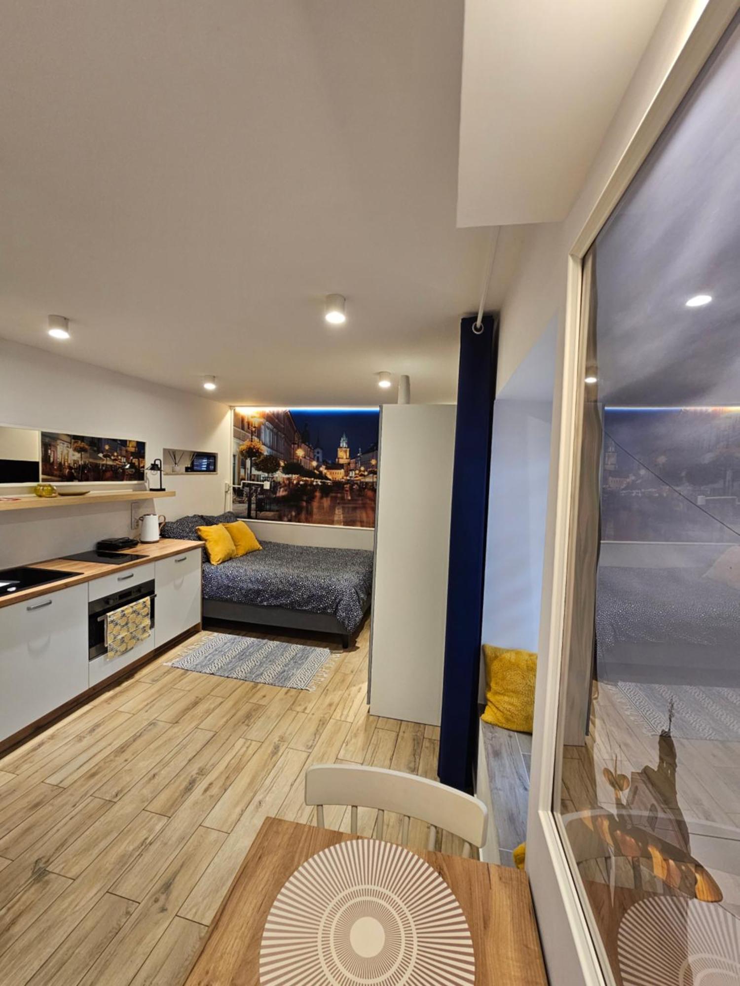 Max Apartamenty Lublin Studio Przy Zamku Luaran gambar
